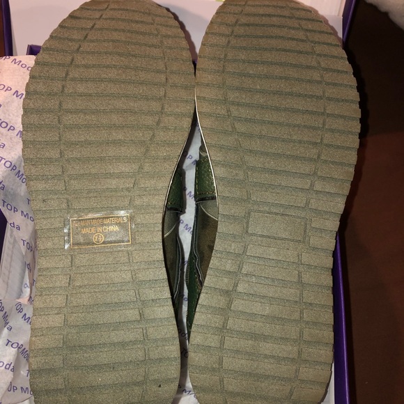 Metallic Green Leopard Sneakers - Picture 8 of 8